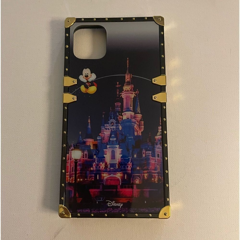 Disney Castle at Night IPhone 11 Pro Max Case NWT